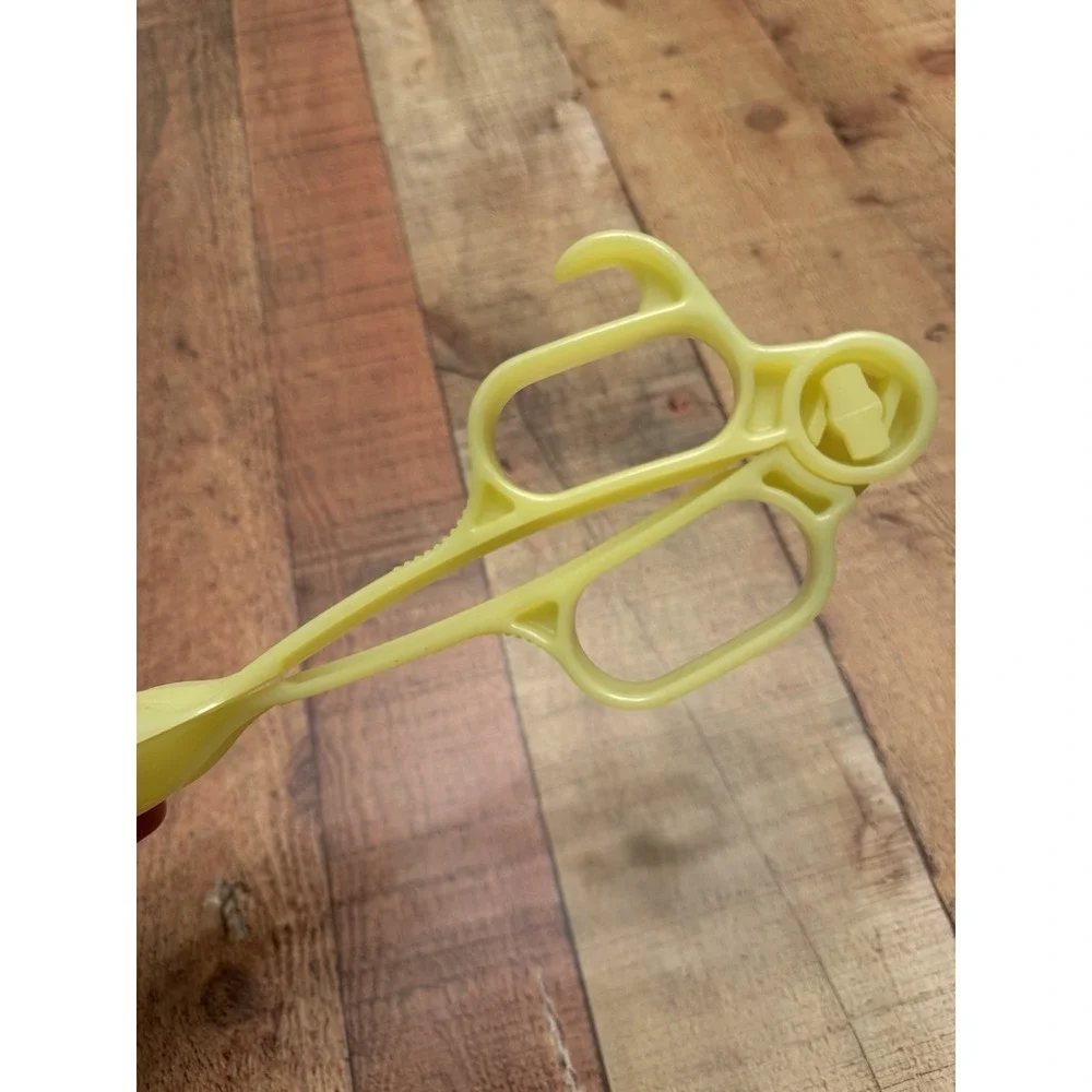 1954 Tupperware PASTELSalad Tongs-‎ separate & toss 113-1+114-2 HTF ORIGINAL VTG